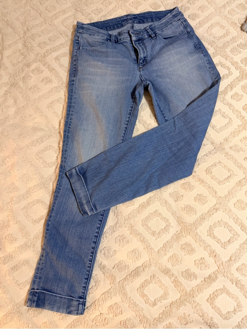 Classic Light Blue Ann Taylor Loft Jeans   W28          #508